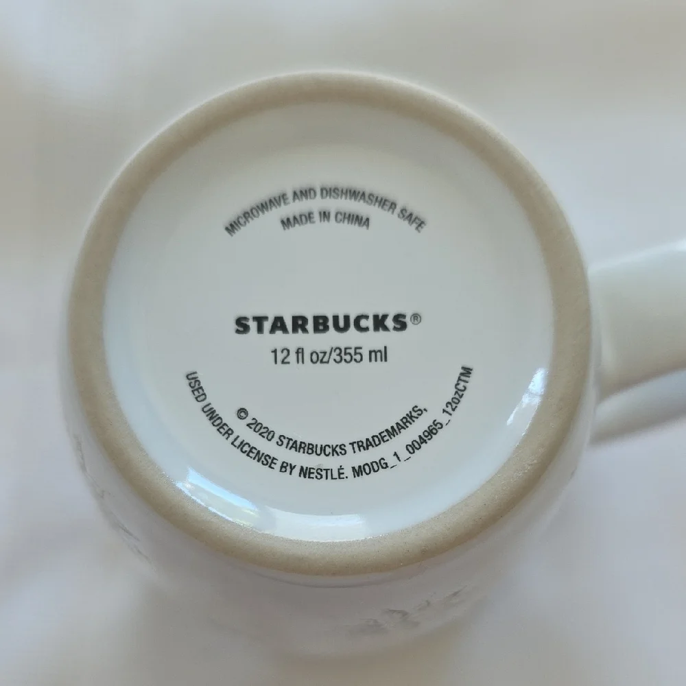 Starbucks 2020 White Snowflake Tubmber Mug With Travel Lid 12oz